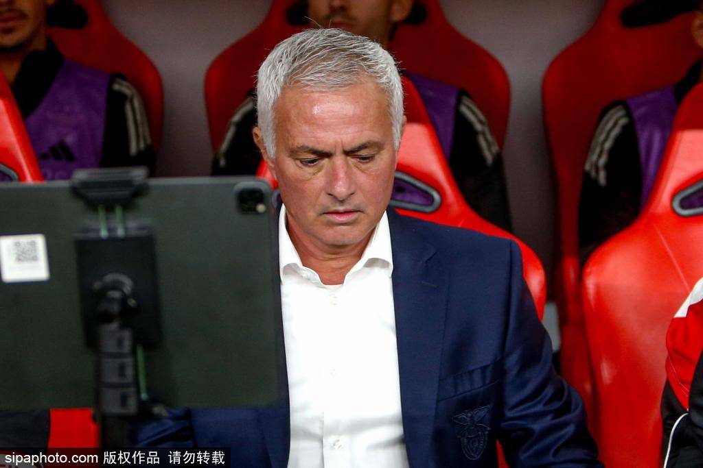 重返法甲！罗塞尼尔执掌巴黎FC，开启新篇章